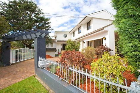 Property photo of 18 Heights Crescent Middle Cove NSW 2068