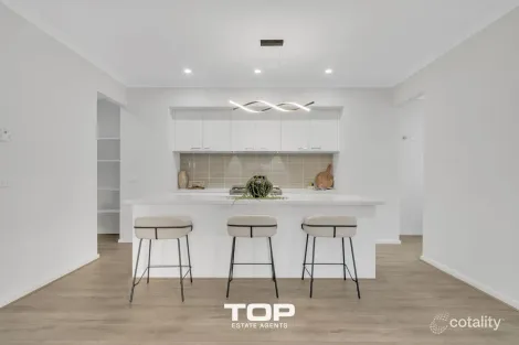 Property photo of 9 Frodo Circuit Clyde VIC 3978