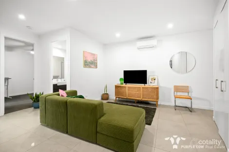 Property photo of 106/38 Latimer Street Holland Park QLD 4121