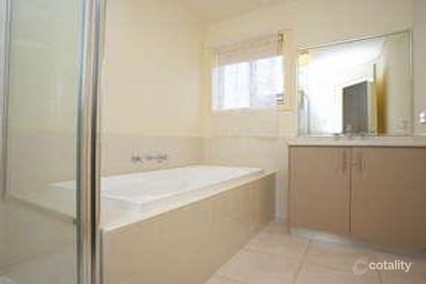 Property photo of 18 Barmera Way Truganina VIC 3029