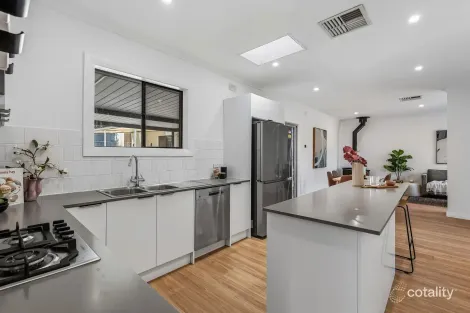 Property photo of 16 Hazel Grove Ridgehaven SA 5097