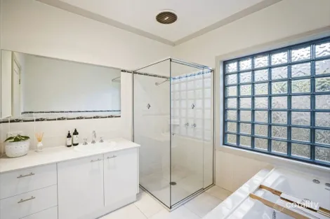 Property photo of 31 Woodland Heath Drive Inverloch VIC 3996