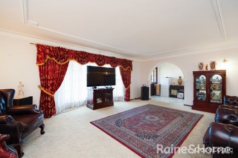 Property photo of 72 Regal Way Valentine NSW 2280