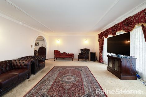Property photo of 72 Regal Way Valentine NSW 2280