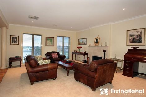 Property photo of 18 Fairholme Boulevard Berwick VIC 3806