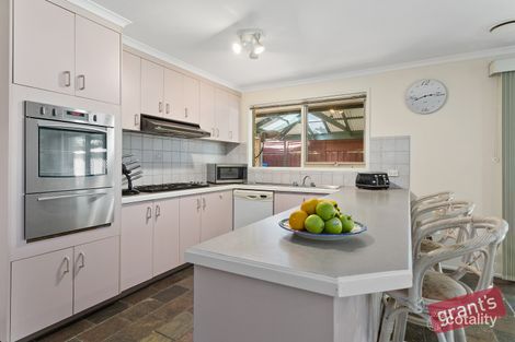 Property photo of 3 Kendall Drive Narre Warren VIC 3805