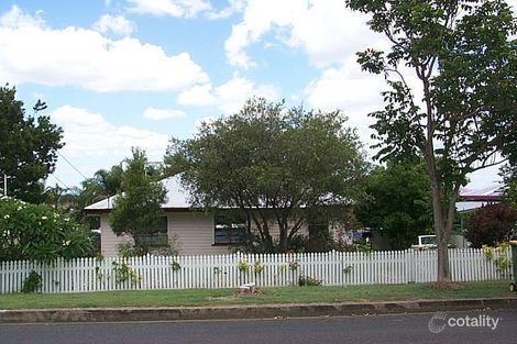 88 Whitehill Rd, Eastern Heights, QLD 4305