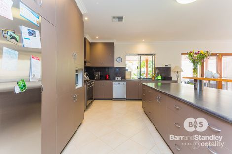 Property photo of 24 Kularda Road Dalyellup WA 6230