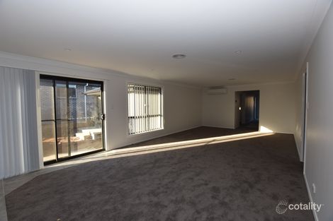 Property photo of 17 Buckland Drive Orange NSW 2800