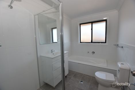 Property photo of 17 Buckland Drive Orange NSW 2800