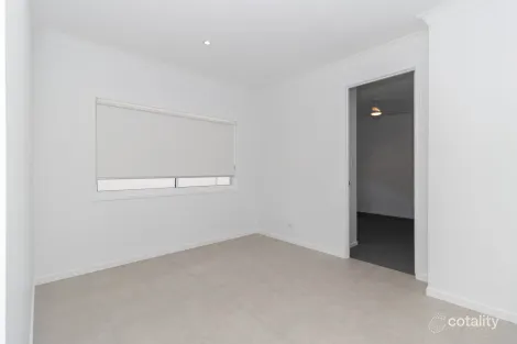 Property photo of 31 Quarterdeck Avenue Pialba QLD 4655