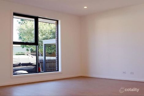 Property photo of 1/42 Gillard Street Burwood VIC 3125