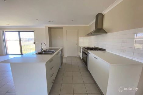Property photo of 22 Dunnart Boulevard Whittlesea VIC 3757