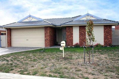 4 Merribah Way, Cranbourne West, VIC 3977