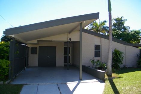 Property photo of 3 Myrtle Court Kin Kora QLD 4680