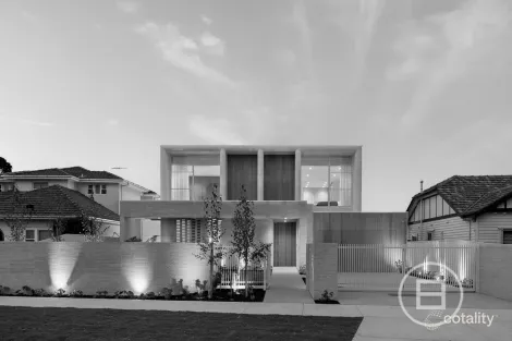 Property photo of 52 William Street Essendon VIC 3040