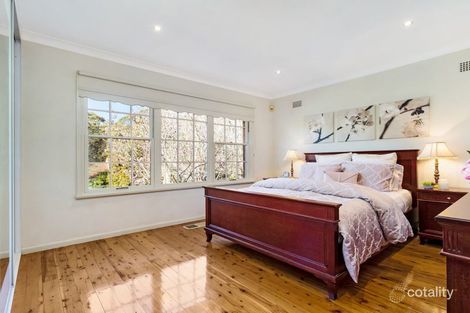 Property photo of 19 Dorset Drive St Ives NSW 2075