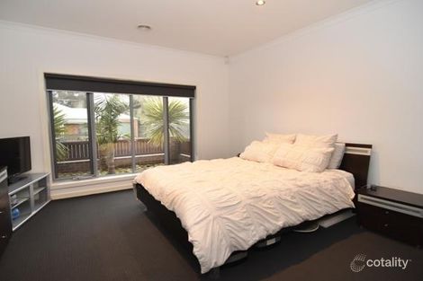 Property photo of 1/2 Woorayl Street Hamlyn Heights VIC 3215