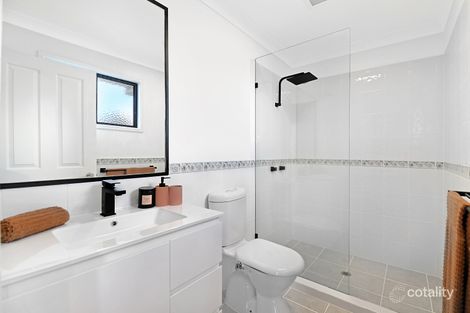 Property photo of 4 Crowsnest Close Parkwood QLD 4214