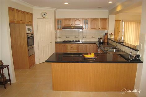 Property photo of 11 Nolan Close Bundoora VIC 3083