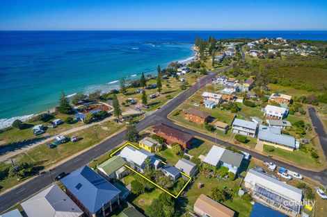 Property photo of 72 Ocean Road Brooms Head NSW 2463