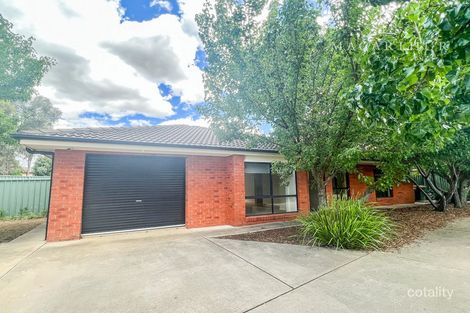 2/8 Protea Pl, Forest Hill, NSW 2651