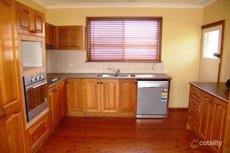 Property photo of 5 Erudgeree Street Budgewoi NSW 2262