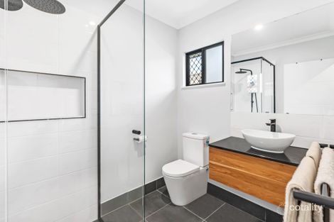 Property photo of 20 Cardross Link Smithfield QLD 4878