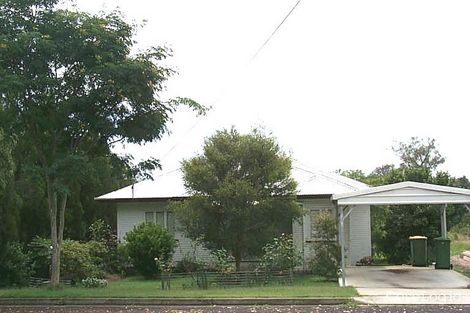 Property photo of 14 Duncan Street Riverview QLD 4303