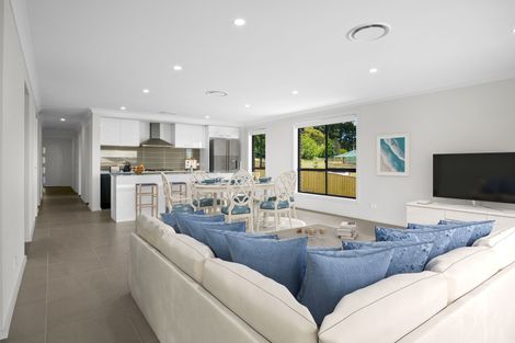 Property photo of 92 Darraby Drive Moss Vale NSW 2577
