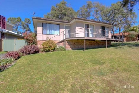 Property photo of 64 Kullaroo Road Summerland Point NSW 2259