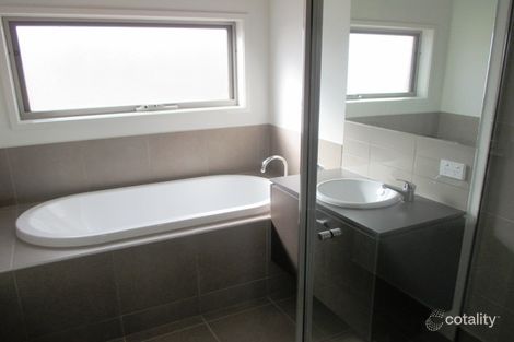 Property photo of 10 Suva Street Point Cook VIC 3030