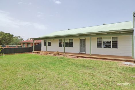 Property photo of 3 Hume Boulevard Killarney Vale NSW 2261