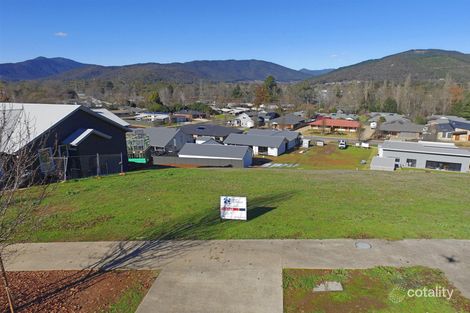 Property photo of 21 Mountain Mist Drive Bright VIC 3741