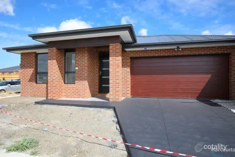 6 MANTLE ST, WOLLERT, VIC 3750