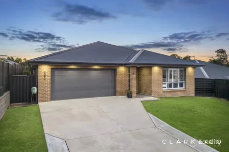 7 Maidford St, Thornton, NSW 2322