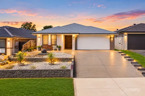 31 OAKHILL CRES, COLEBEE, NSW 2761