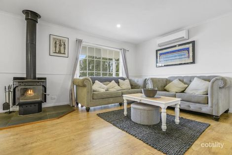 Property photo of 2 Cooke Street Elphinstone VIC 3448