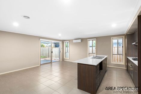 Property photo of 10 Harker Esplanade Tarneit VIC 3029