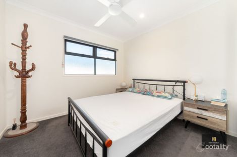 Property photo of 3 Jade Way Helensvale QLD 4212
