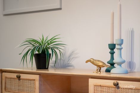Property photo of 4 Songbird Link Harrisdale WA 6112