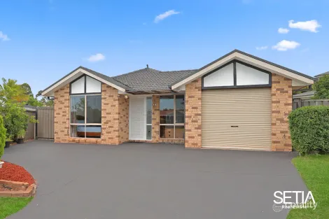 Property photo of 11 Bonzer Place Glendenning NSW 2761