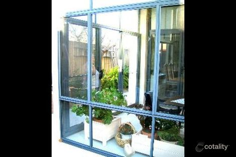 82 Hopetoun Cct, Yarralumla, ACT 2600