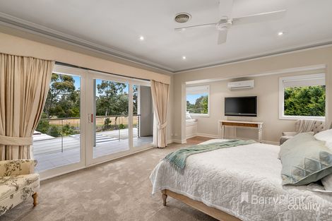 Property photo of 49 Higgins Close Dingley Village VIC 3172