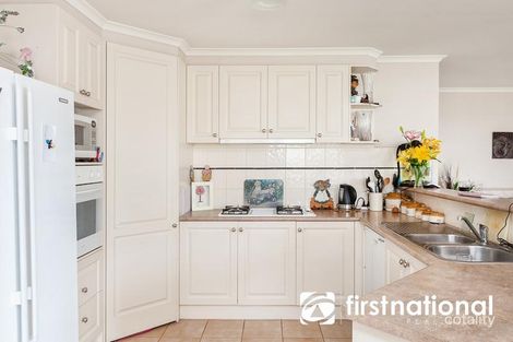 Property photo of 59 Oaklands Way Pakenham VIC 3810