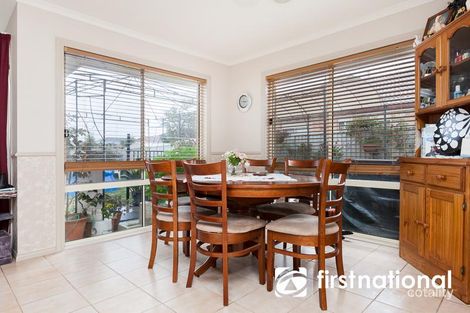 Property photo of 59 Oaklands Way Pakenham VIC 3810