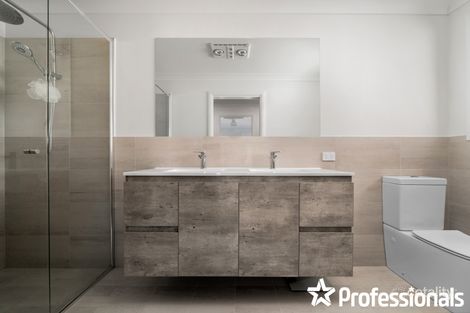 Property photo of 9 Newlands Crescent Kelso NSW 2795