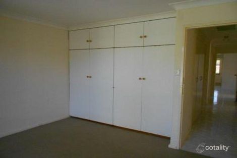 Property photo of 38 Cambridge Crescent Cooloongup WA 6168