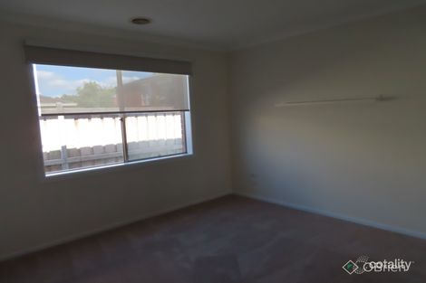 Property photo of 17 Ardenne Court Narre Warren South VIC 3805