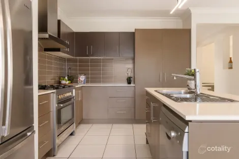 Property photo of 23 Taylor Place Mackenzie QLD 4156